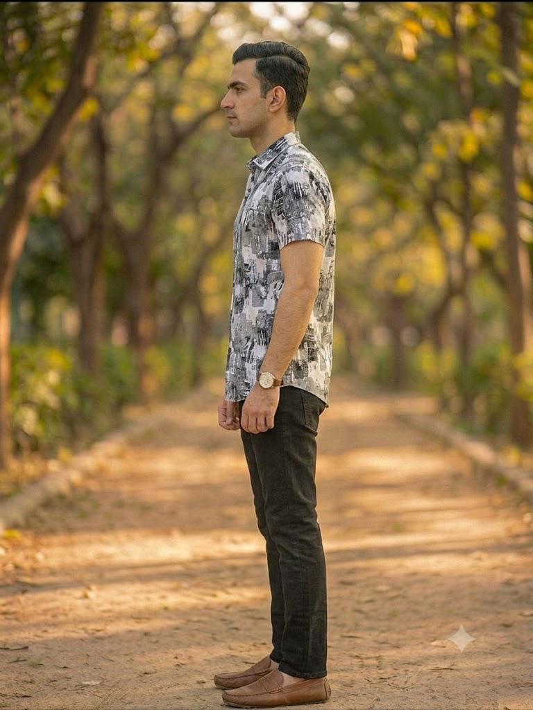 Men's Designer Abstract Pattern Half Sleeve Shirt